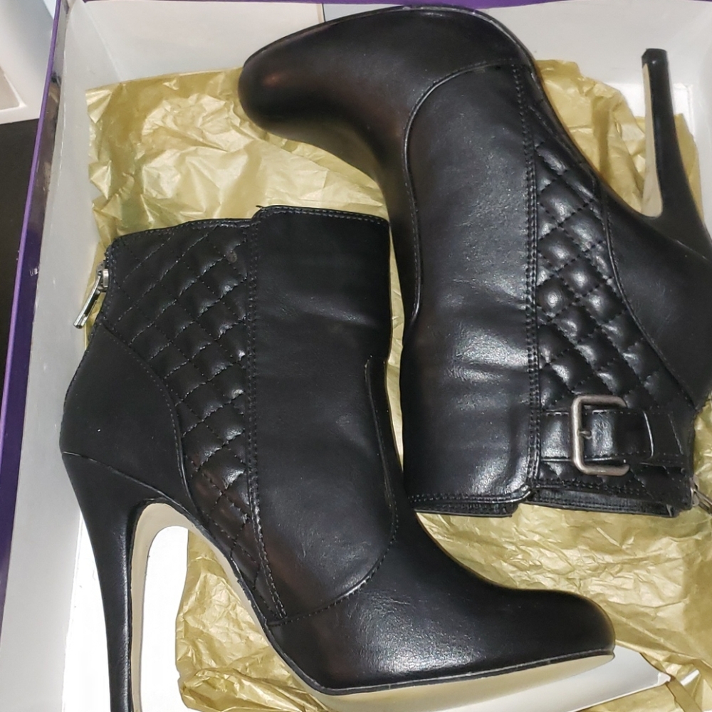 Black Boots